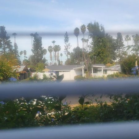 Woodland Hills Best Priced Room Los Angeles Exterior photo